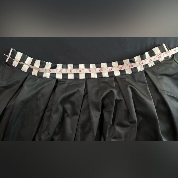 Beetlejuice x Unique Vintage Sandworm Jayne Swing Skirt NWT XL/14 - Picture 7 of 10